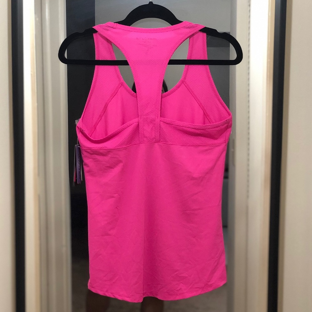 𝗦𝗣𝗢𝗥𝗧 𝗧𝗔𝗡𝗞 𝗧𝗢𝗣 - Picture 2 of 4